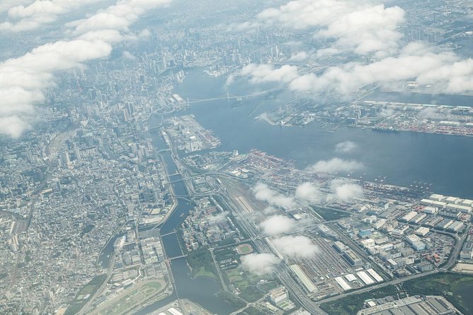 Private Departure Transfer : Tokyo Disney to Haneda International Airport - The Sum Up