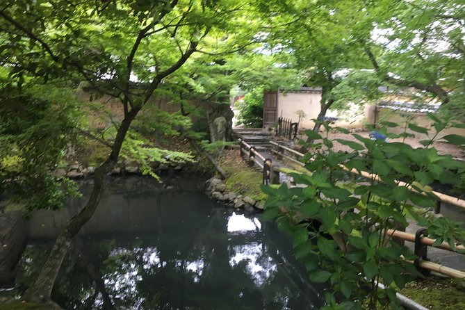 Nara Half Day Trip Walking Tour - Uncovering Hidden Gems: The Merchants House and Japanese Pyramid